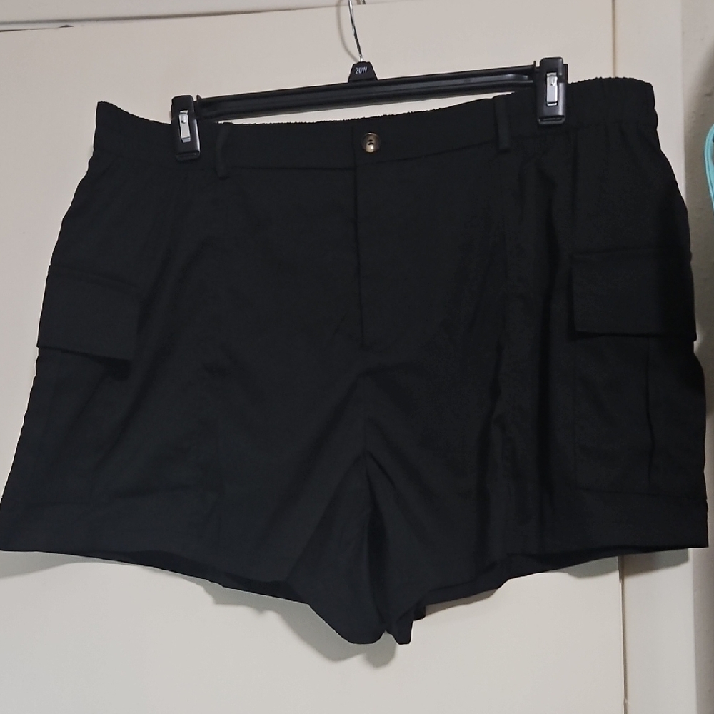 Black Women's Cargo Shorts High-waisted Plus Size